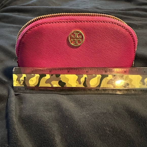 NWOT Tory Burch authentic small cosmetic bag color maroon - Picture 12 of 12